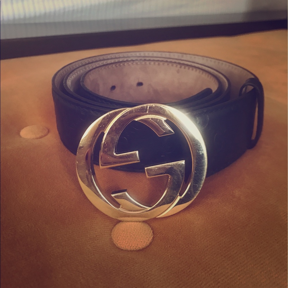 GUCCI belt black medium gucissima gold hardware